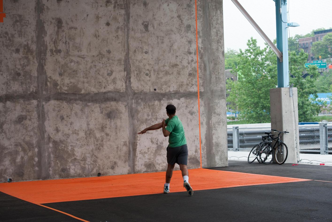 Handball Brooklyn Bridge Park