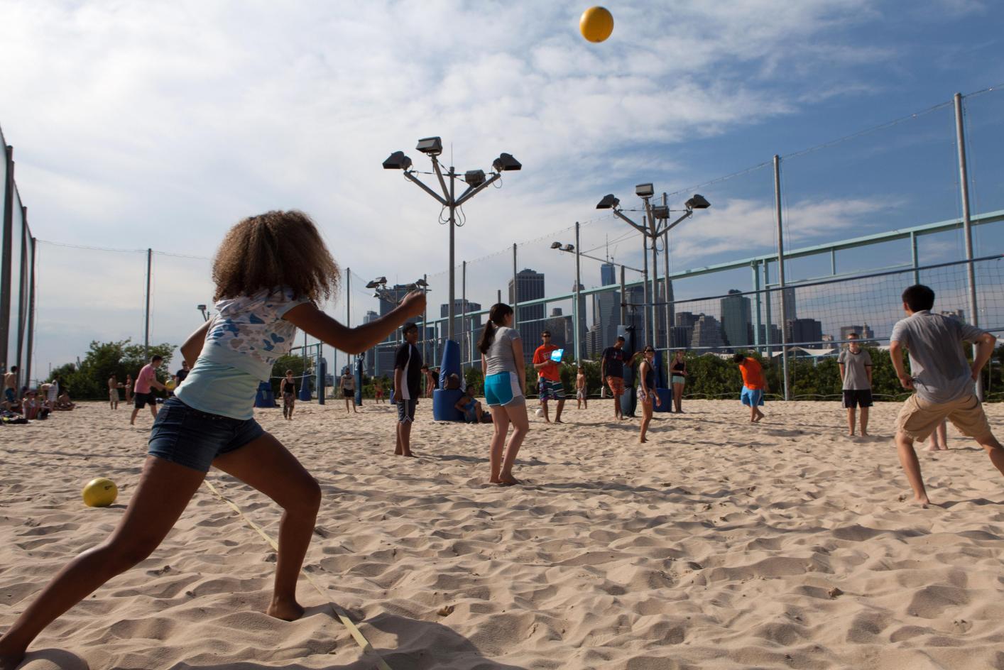 Volleyball Brooklyn Bridge Park